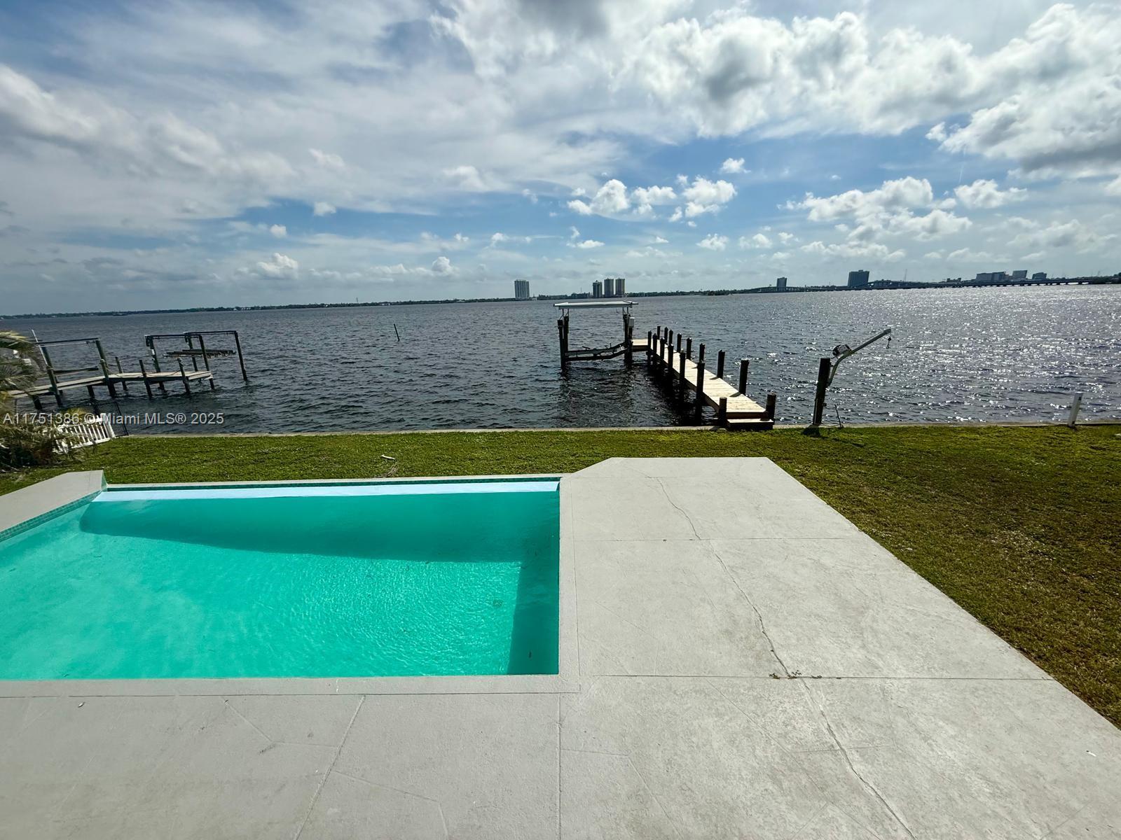 HARBOR ESTATES FIRST ADD - Residential