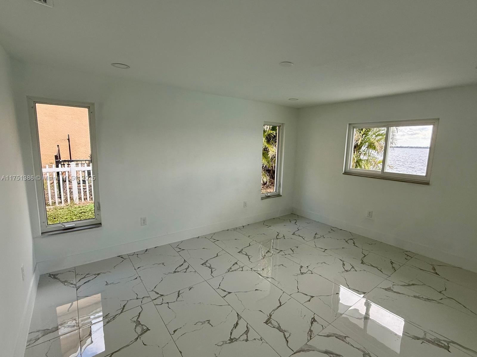 HARBOR ESTATES FIRST ADD - Residential