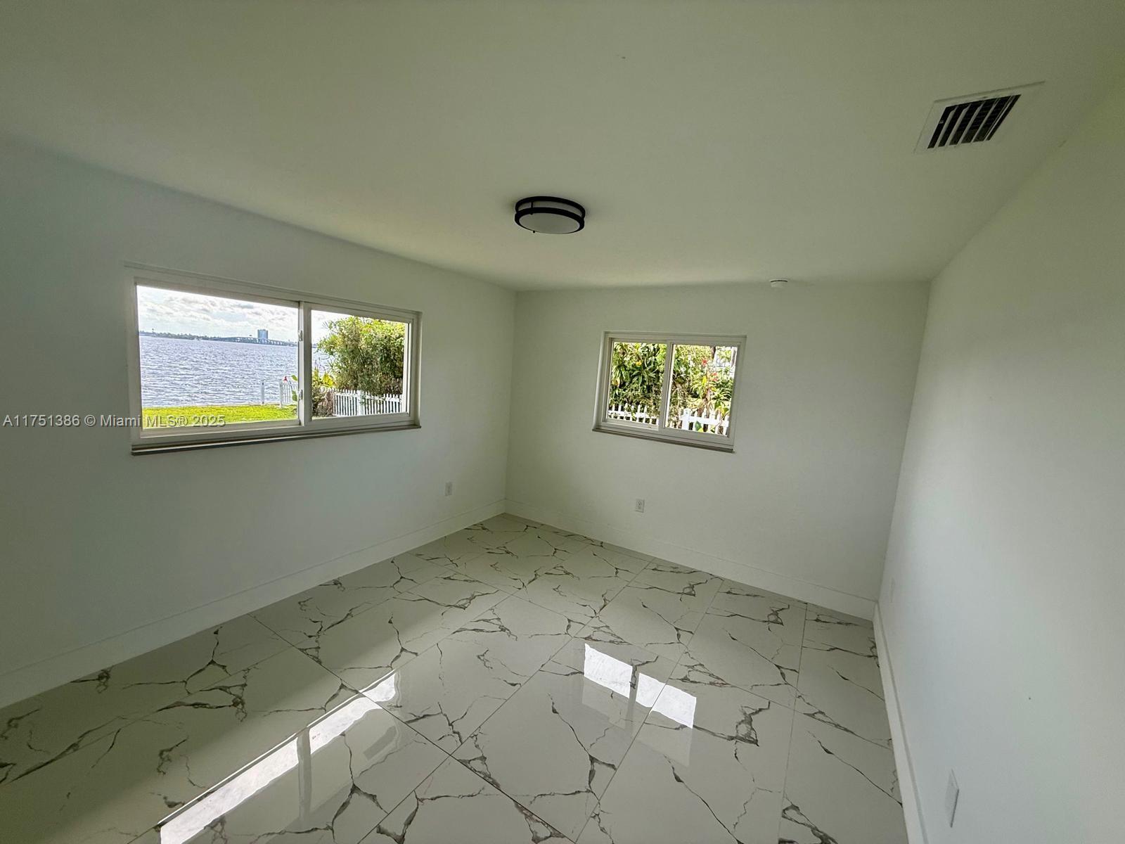 HARBOR ESTATES FIRST ADD - Residential