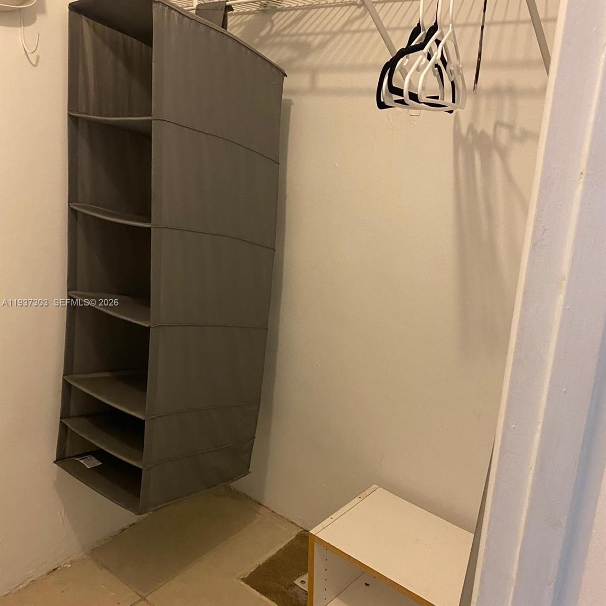 THE CASABLANCA CONDO - Residential