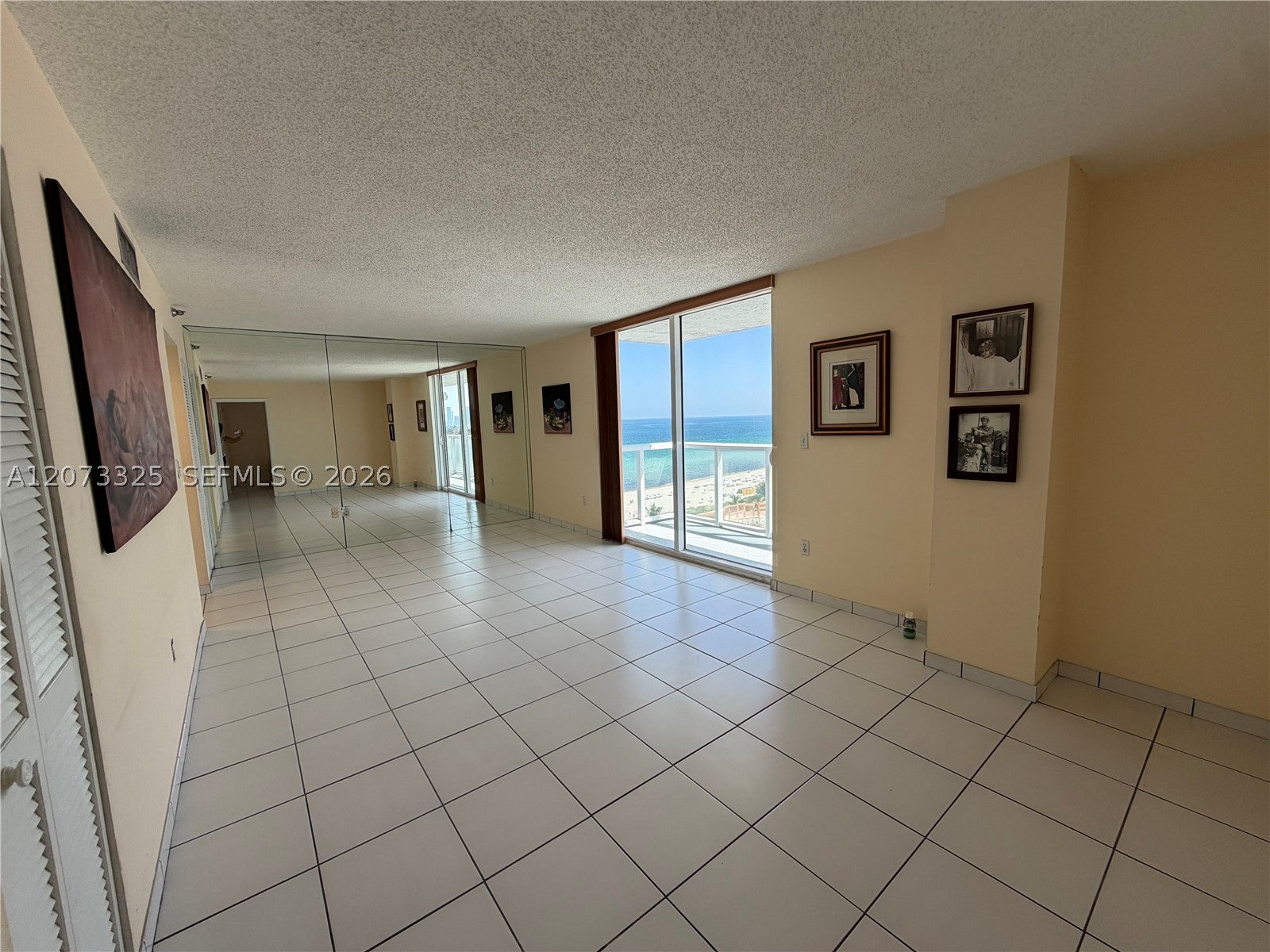 2457 Collins Ave 1405