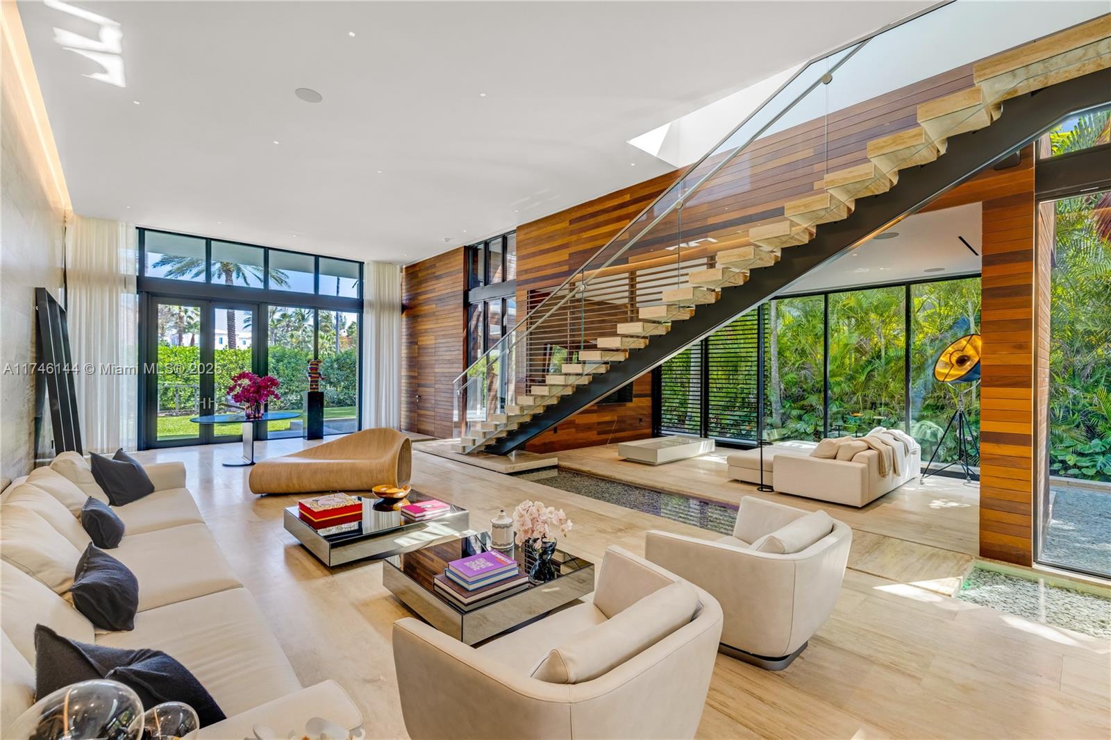 Property for Sale at 250 Ocean Blvd, Golden Beach, Miami-Dade County, Florida - Bedrooms: 8 
Bathrooms: 9.5  - $10,800,000