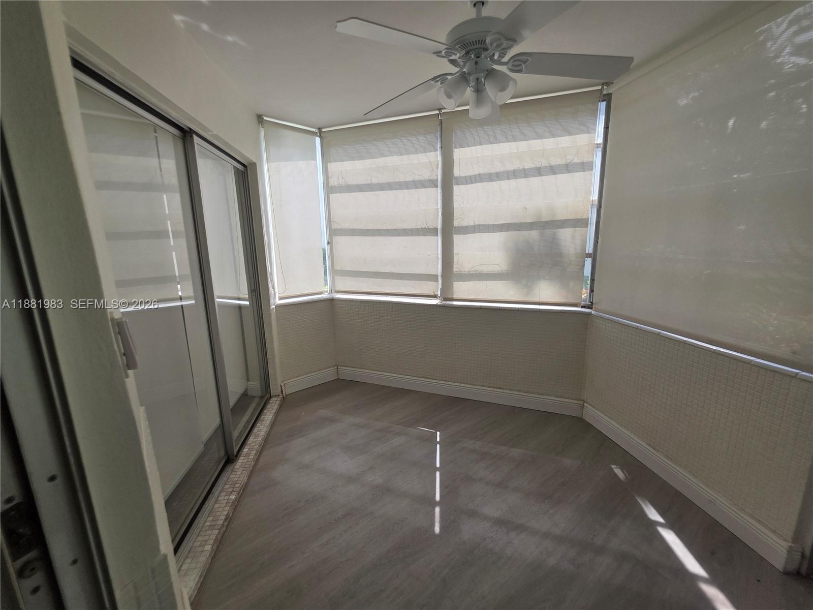 SKY LAKE GARDENS NO 4 CON - Residential