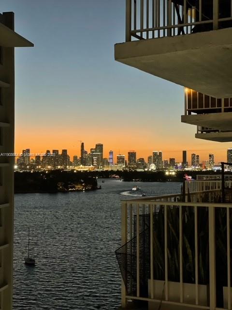 BAYVIEW TERR CONDO - Residential Lease