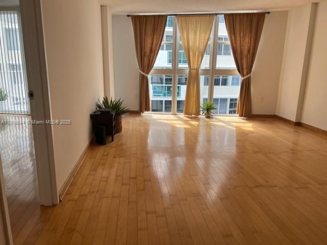 BAYVIEW TERR CONDO - Residential Lease