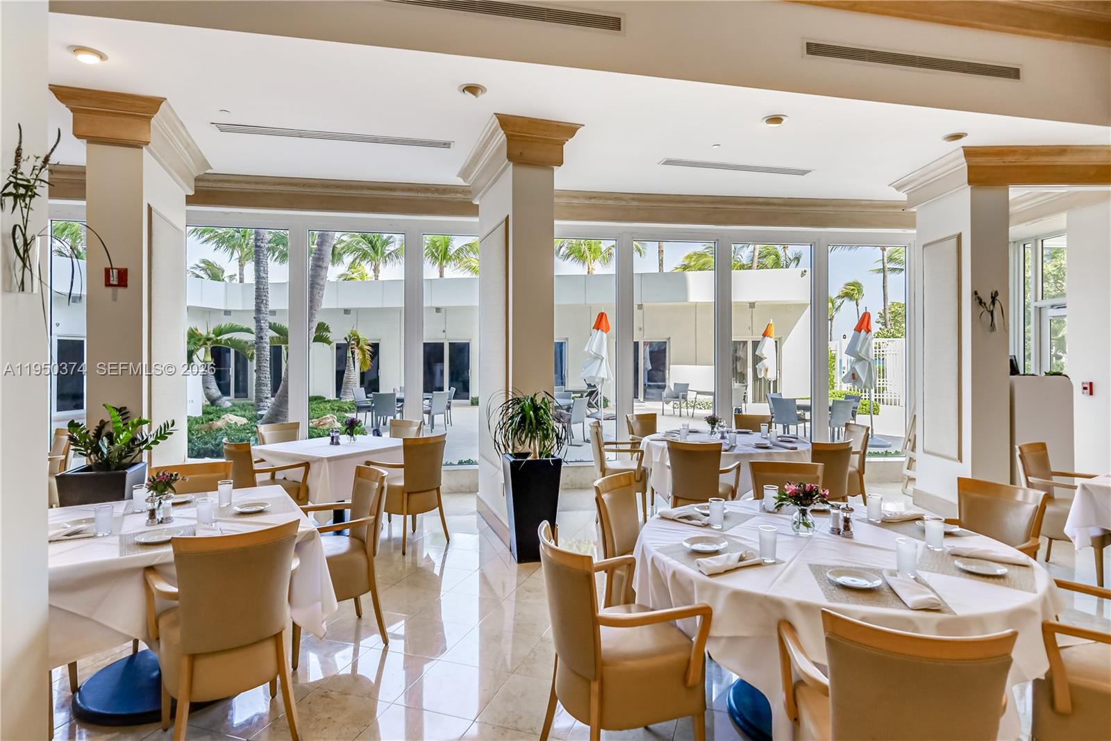 MAJESTIC TOWER - Residential