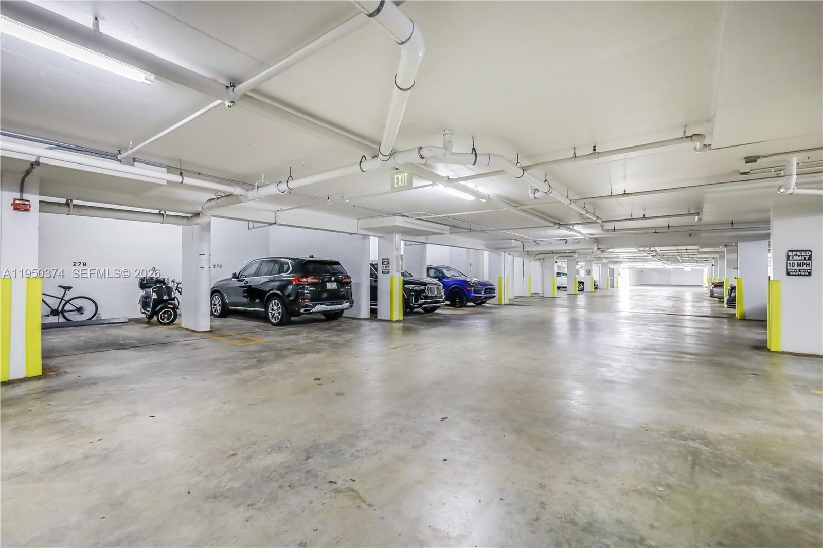 MAJESTIC TOWER - Residential