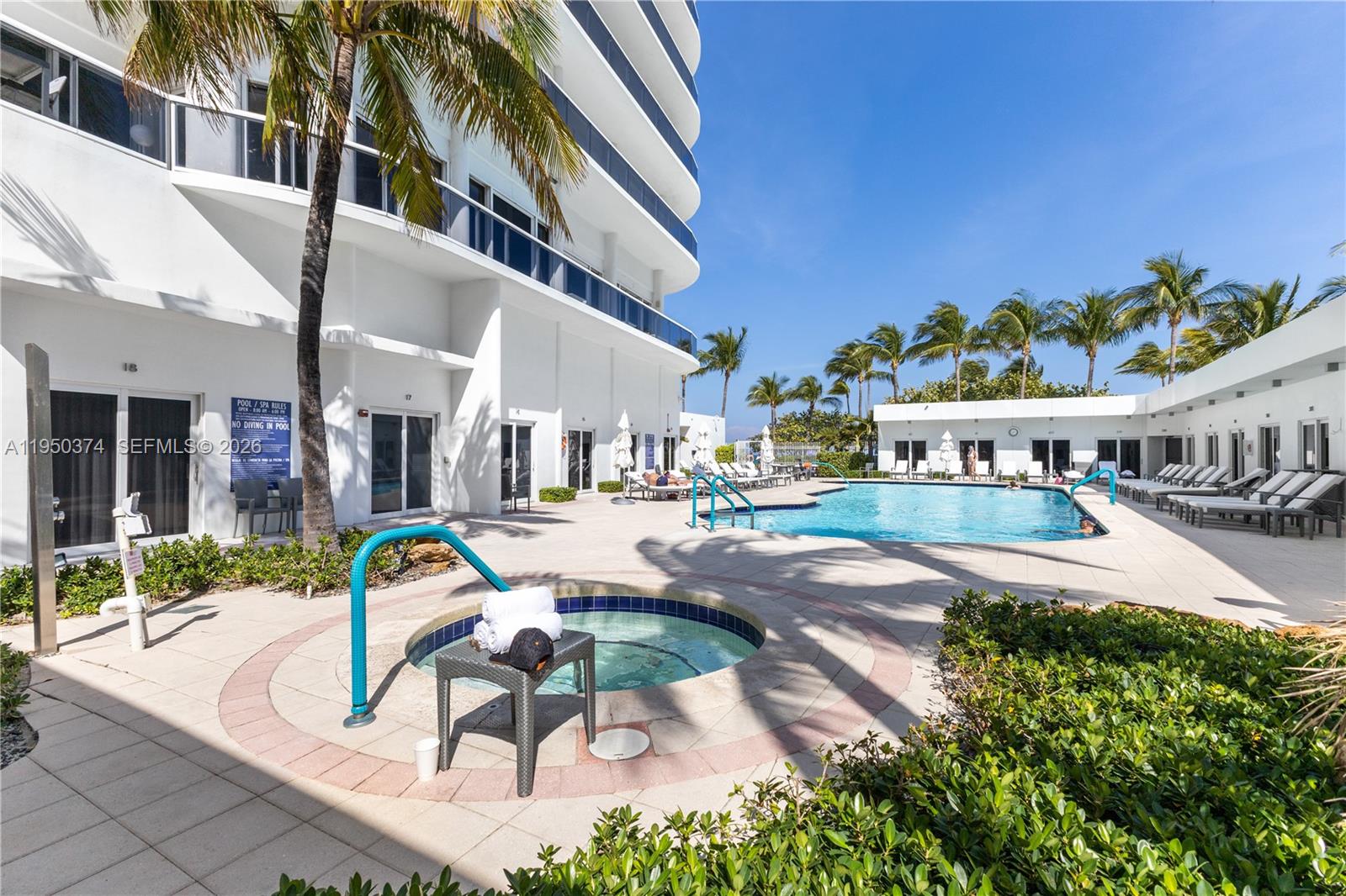 MAJESTIC TOWER - Residential