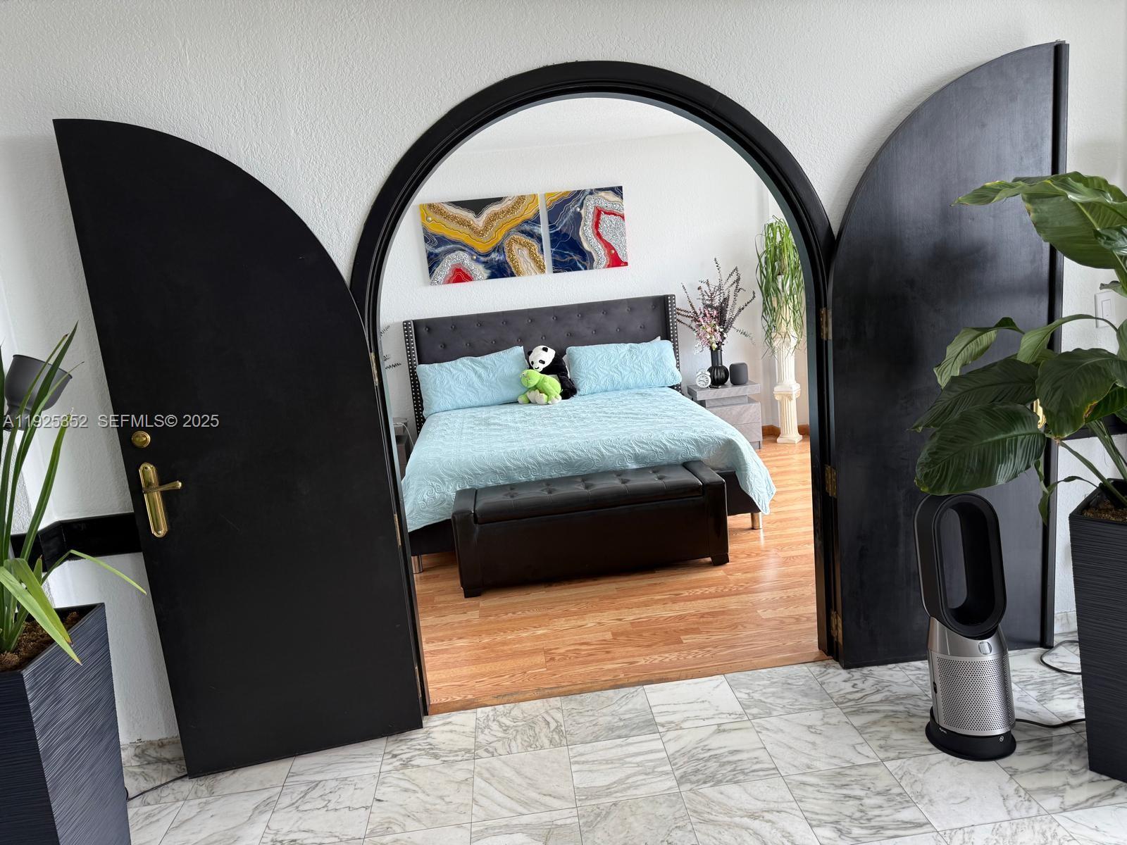 ISLA DEL MAR CONDO - Residential