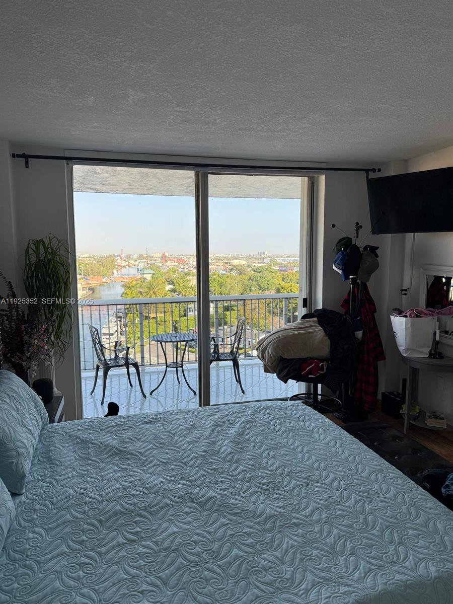 ISLA DEL MAR CONDO - Residential