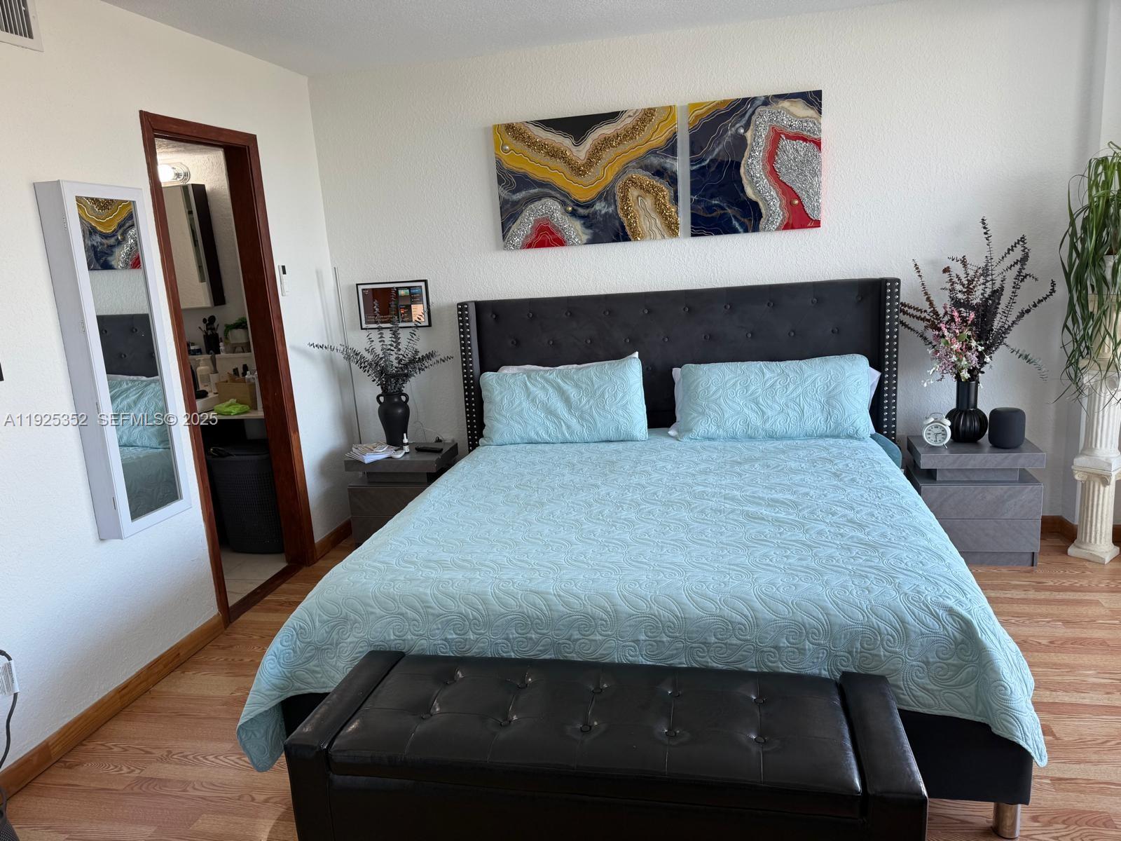 ISLA DEL MAR CONDO - Residential