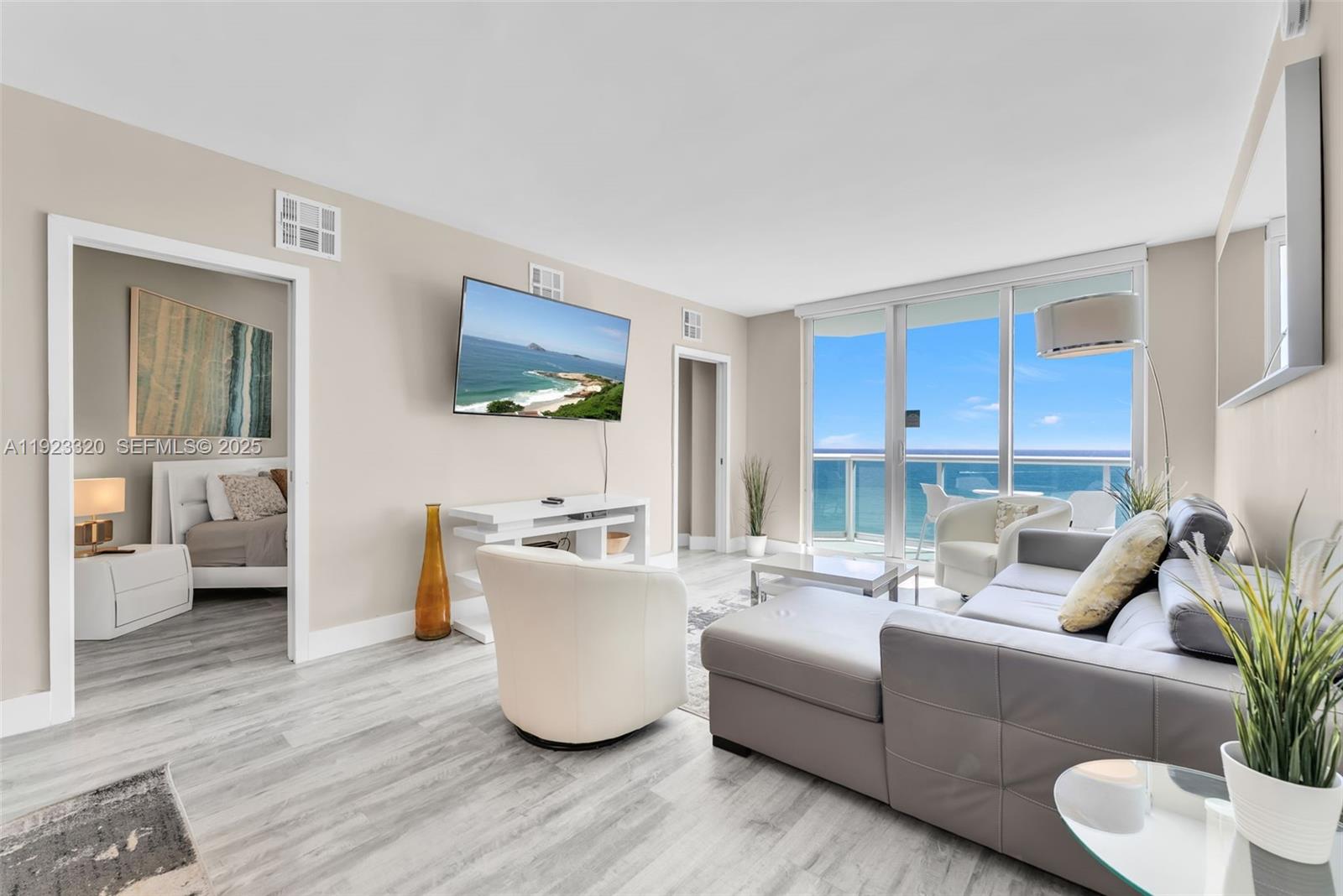 TIDES ON HOLLYWOOD BEACH - Residential