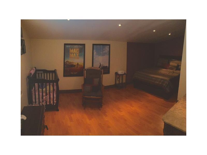 5 56 40 BEL-AIRE SEC 1 - Residential