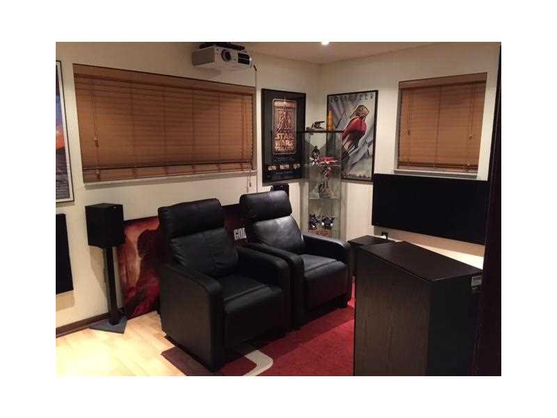 5 56 40 BEL-AIRE SEC 1 - Residential