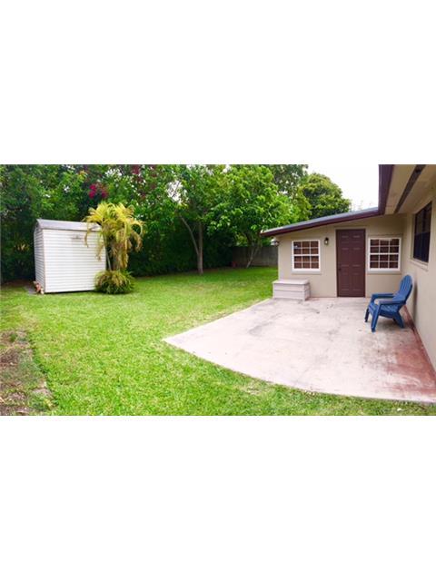 5 56 40 BEL-AIRE SEC 1 - Residential