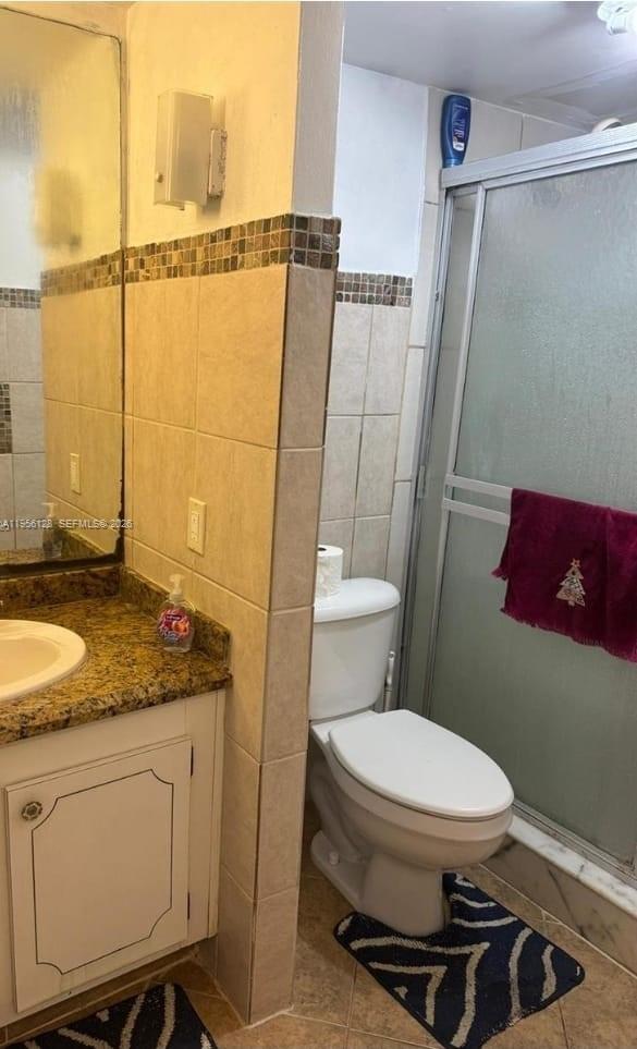 CRYSTAL GREENS NORTH COND - Residential