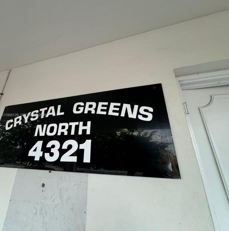 CRYSTAL GREENS NORTH COND - Residential