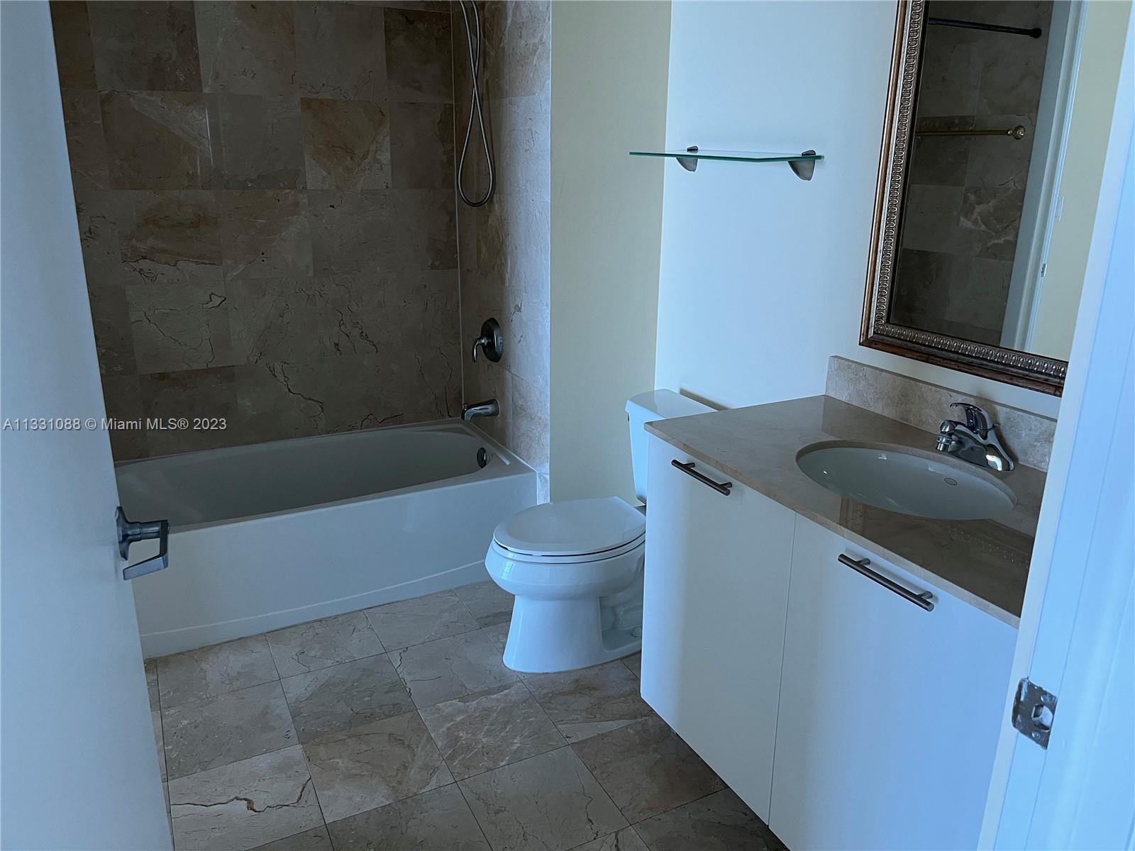 1800 CLUB CONDO - Residential Lease