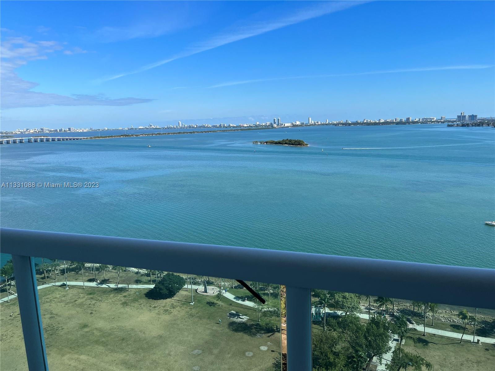 1800 CLUB CONDO - Residential Lease