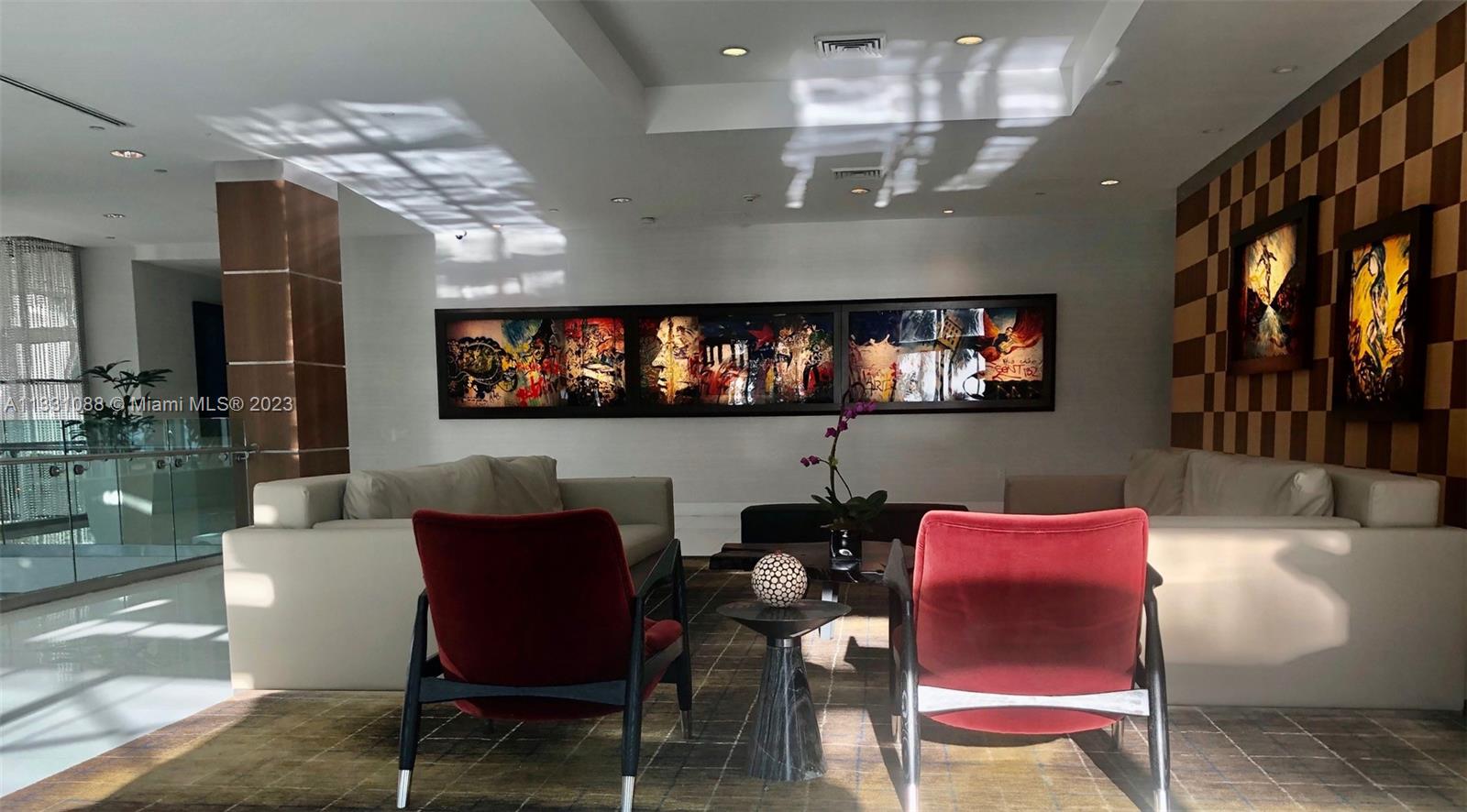 1800 CLUB CONDO - Residential Lease