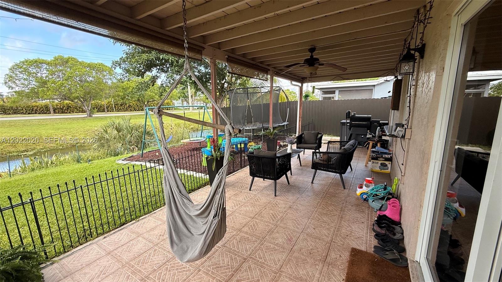 SANDALFOOT COVE SEC 7 AND - Residential