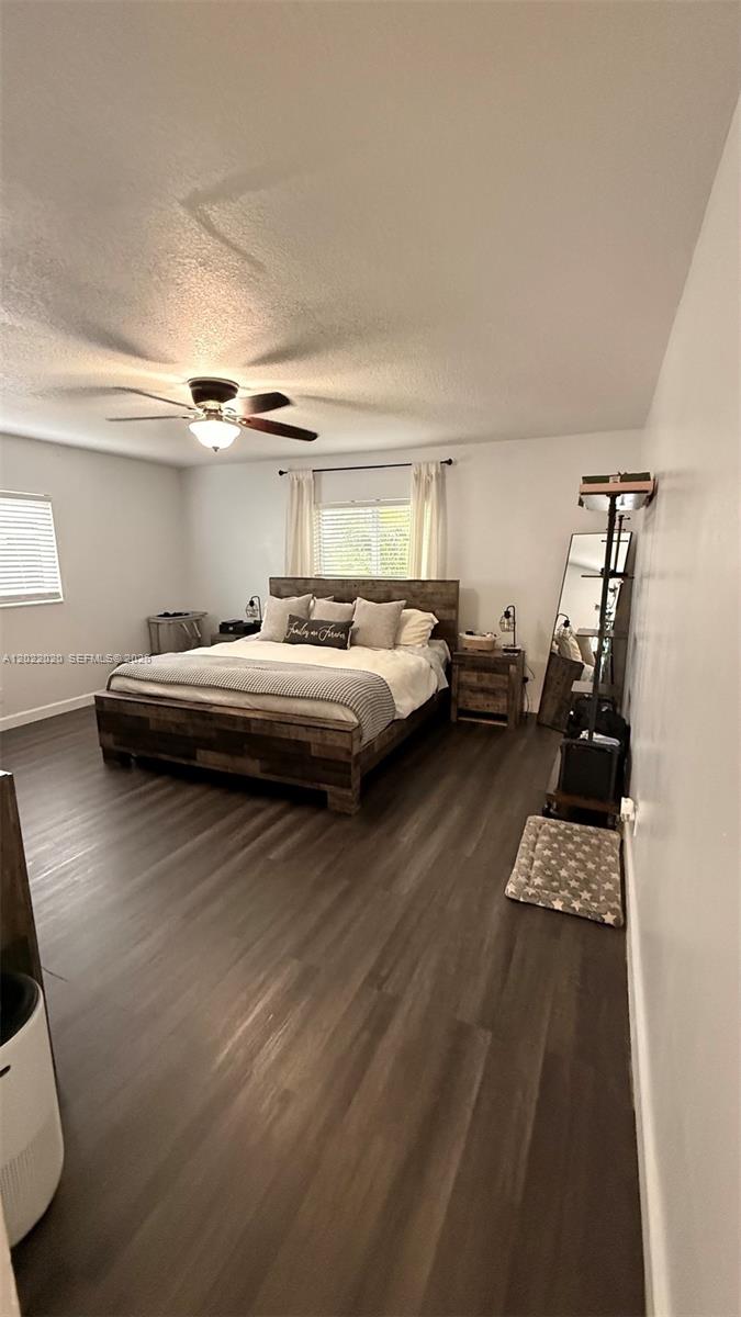 SANDALFOOT COVE SEC 7 AND - Residential