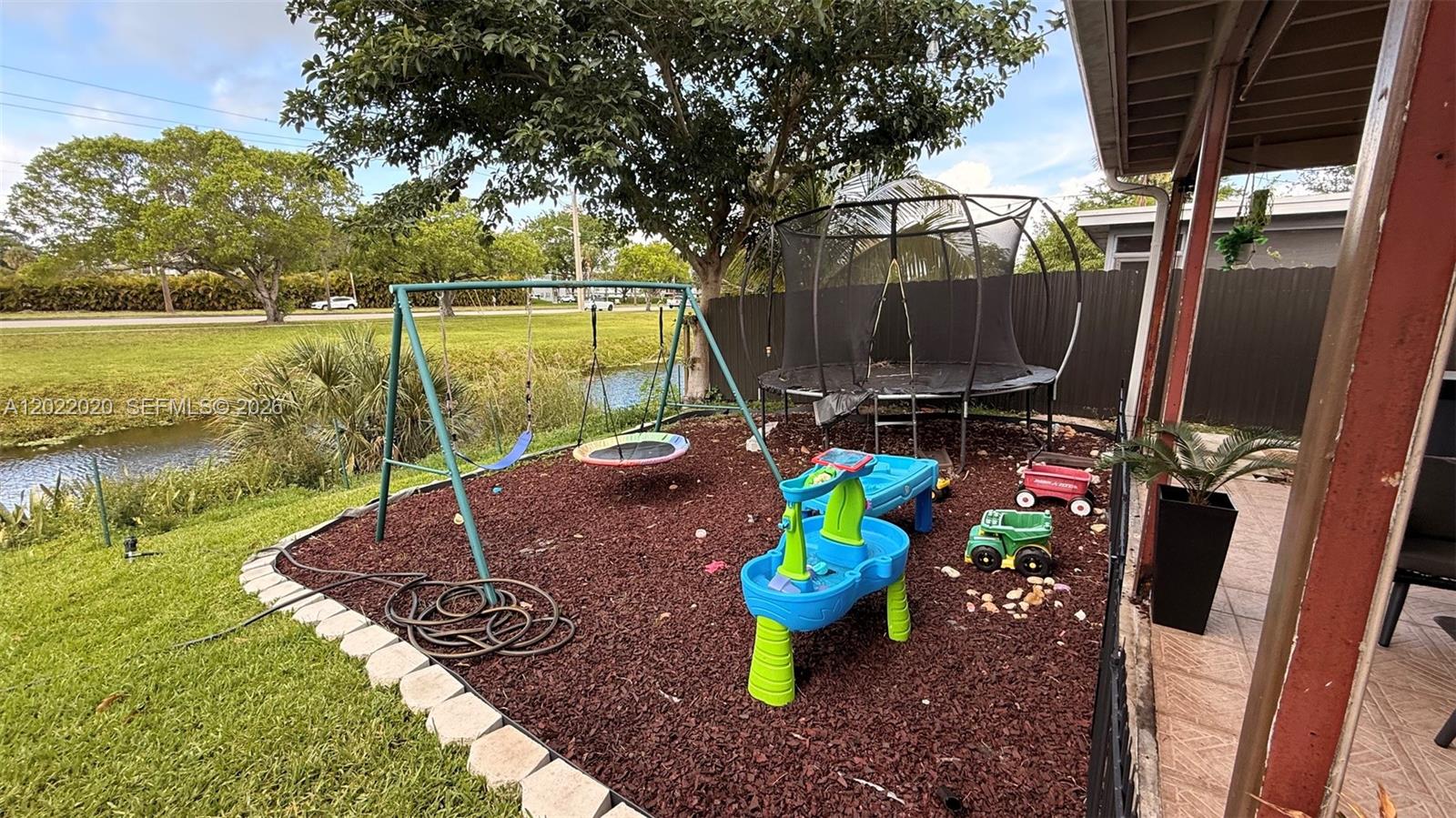SANDALFOOT COVE SEC 7 AND - Residential
