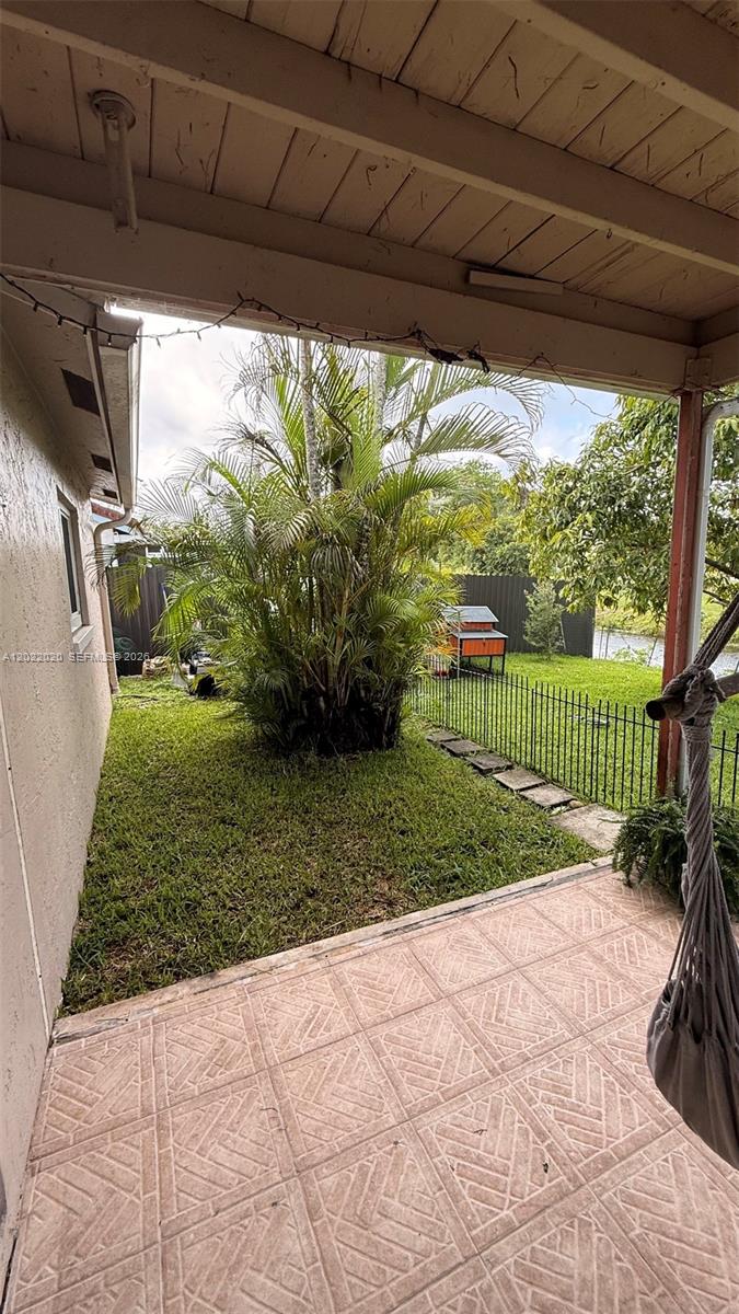SANDALFOOT COVE SEC 7 AND - Residential