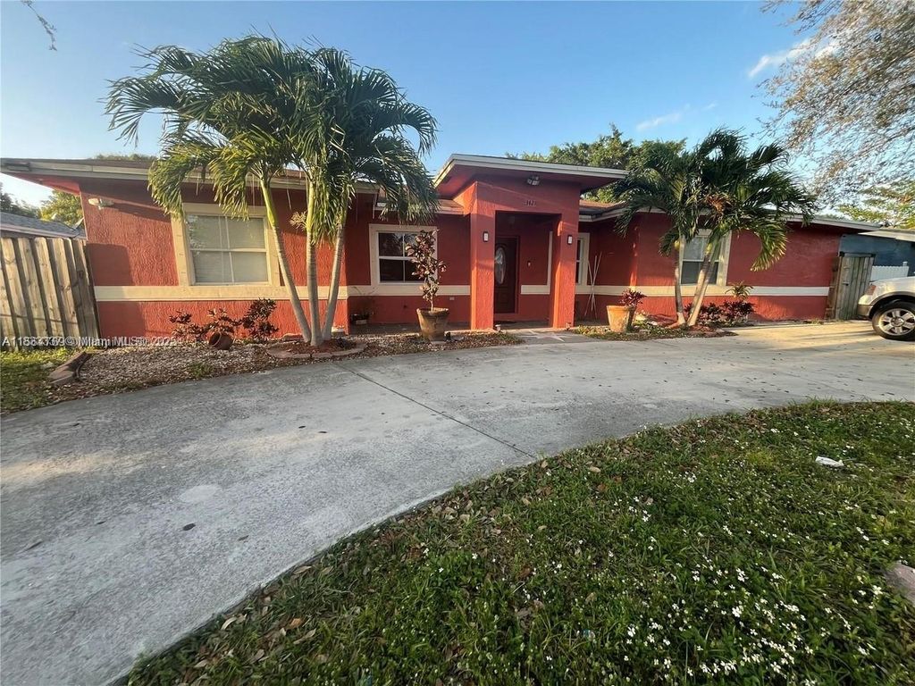 Photo of 3421 SW 12th Ct #A, Fort Lauderdale, FL 33312 (MLS # A11833337)