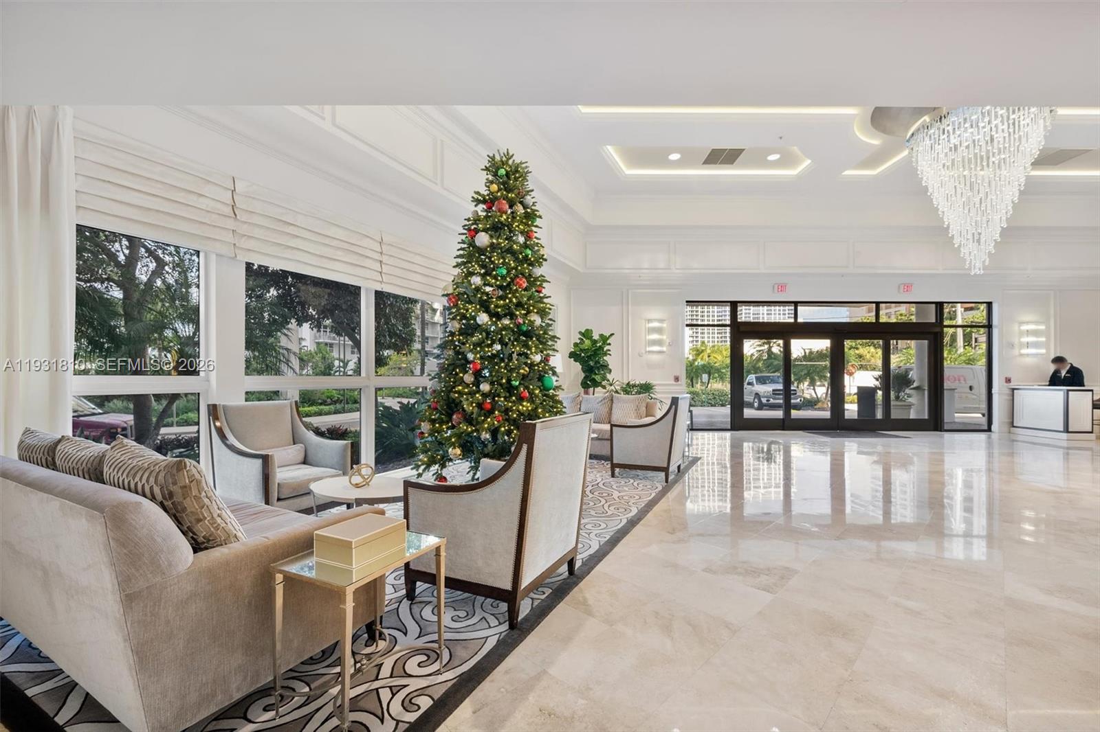 JACKSON TOWER LAS OLAS CO - Residential