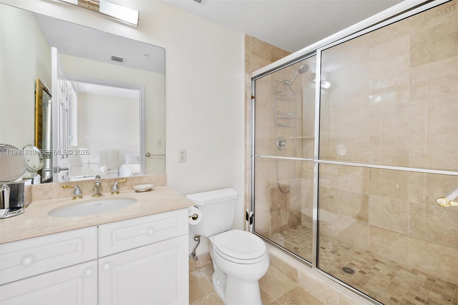 JACKSON TOWER LAS OLAS CO - Residential