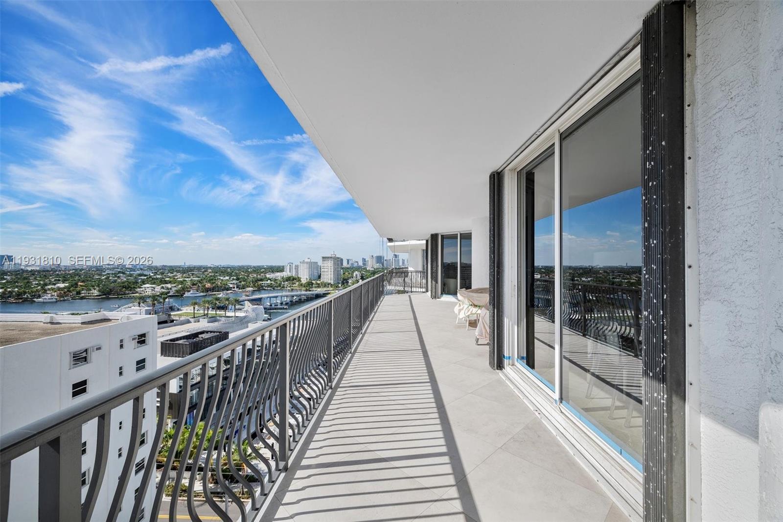 JACKSON TOWER LAS OLAS CO - Residential