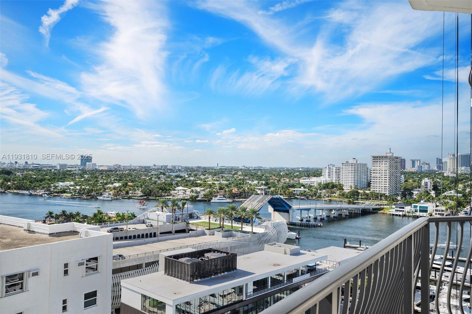 JACKSON TOWER LAS OLAS CO - Residential