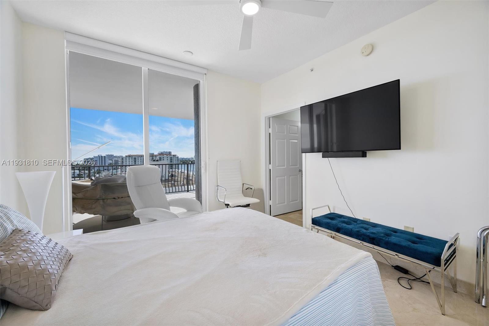 JACKSON TOWER LAS OLAS CO - Residential