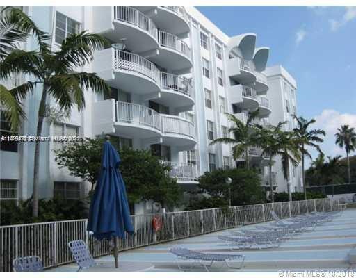 488 Nw 165th St Rd B112, Miami, Broward County, Florida - 2 Bedrooms  
2 Bathrooms - 