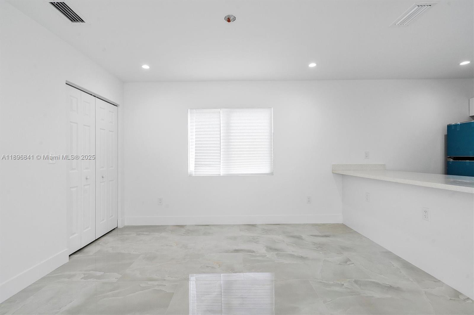 HIALEAH HEIGHTS - Residential Lease