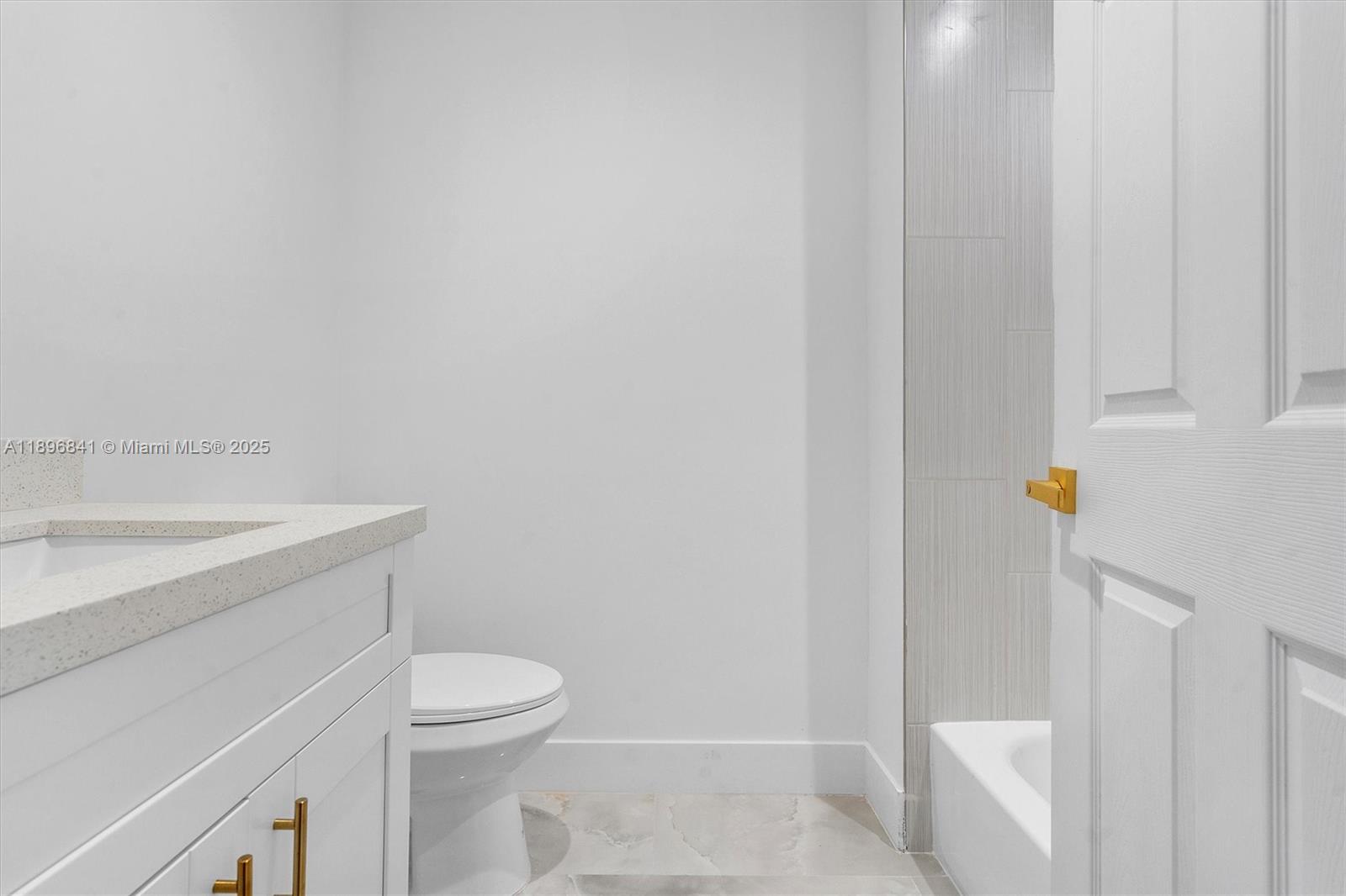 HIALEAH HEIGHTS - Residential Lease