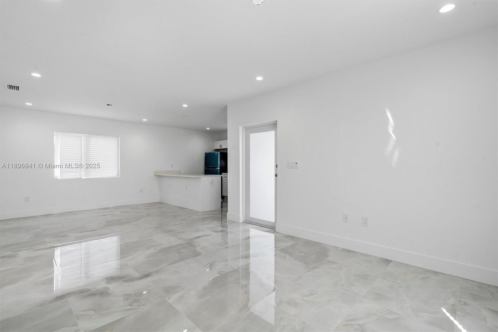 HIALEAH HEIGHTS - Residential Lease