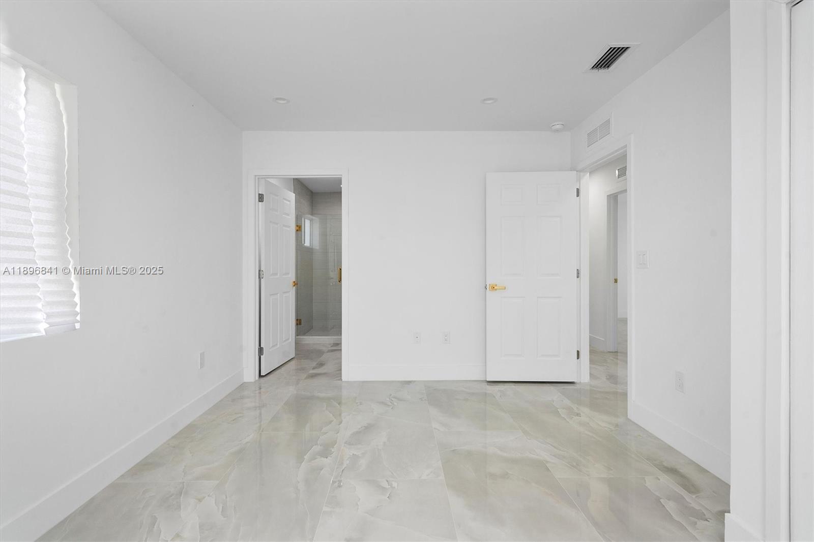HIALEAH HEIGHTS - Residential Lease
