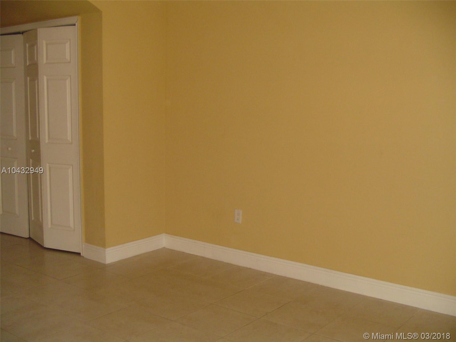 VIRGINIA POINTE CONDO - Residential Lease