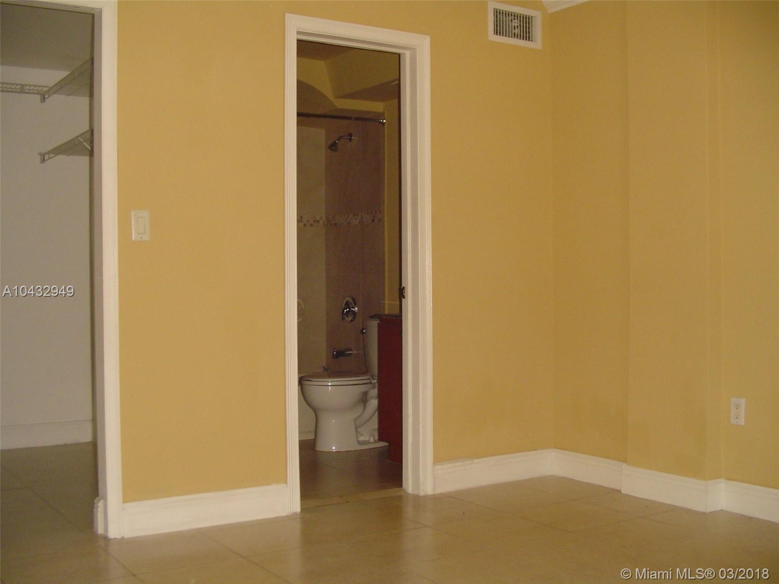 VIRGINIA POINTE CONDO - Residential Lease