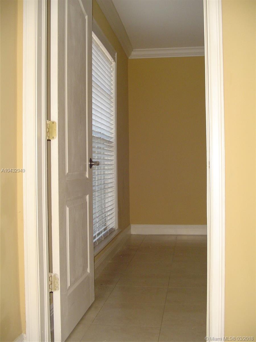 VIRGINIA POINTE CONDO - Residential Lease