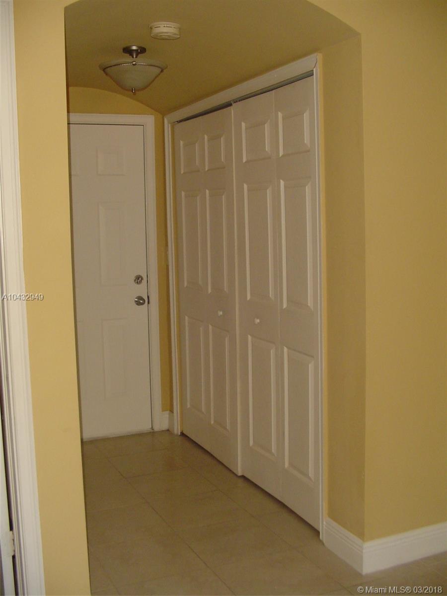 VIRGINIA POINTE CONDO - Residential Lease