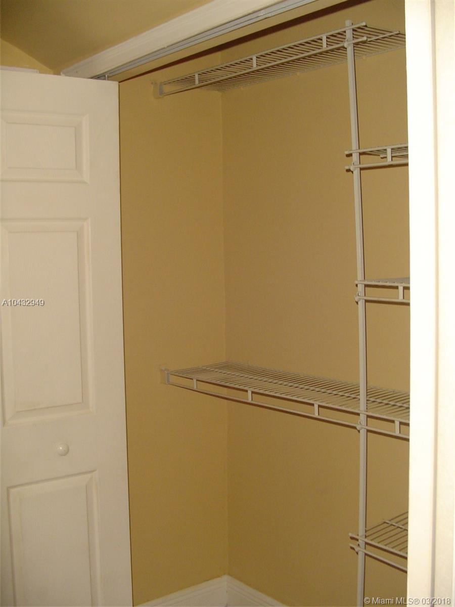 VIRGINIA POINTE CONDO - Residential Lease