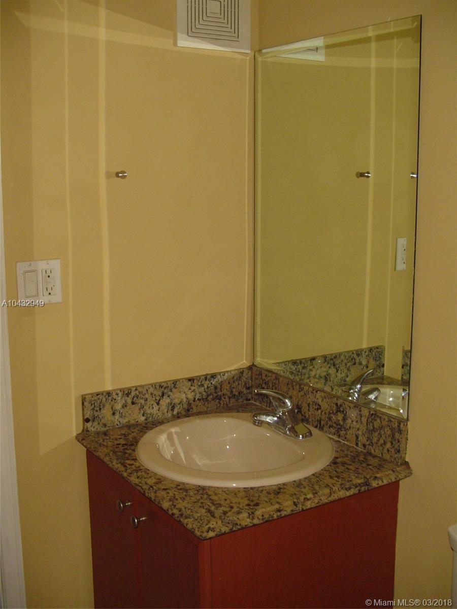 VIRGINIA POINTE CONDO - Residential Lease