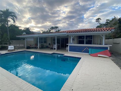 Tiny photo for 3485 N Meridian Ave, Miami Beach, FL 33140 (MLS # A12008450)