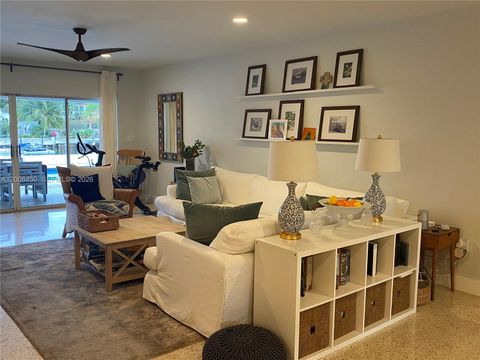 Tiny photo for 3485 N Meridian Ave, Miami Beach, FL 33140 (MLS # A12008450)