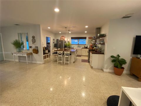 Tiny photo for 3485 N Meridian Ave, Miami Beach, FL 33140 (MLS # A12008450)