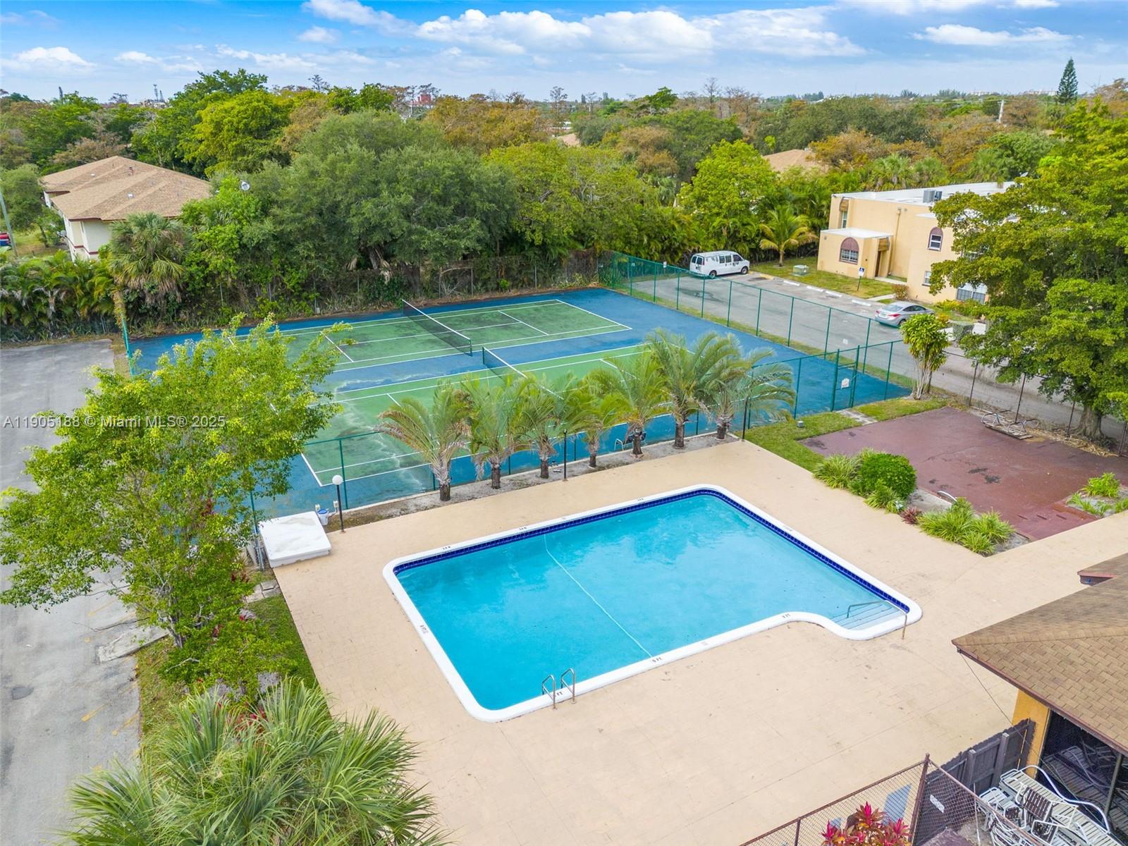 HIDDEN FOREST CONDO - Residential