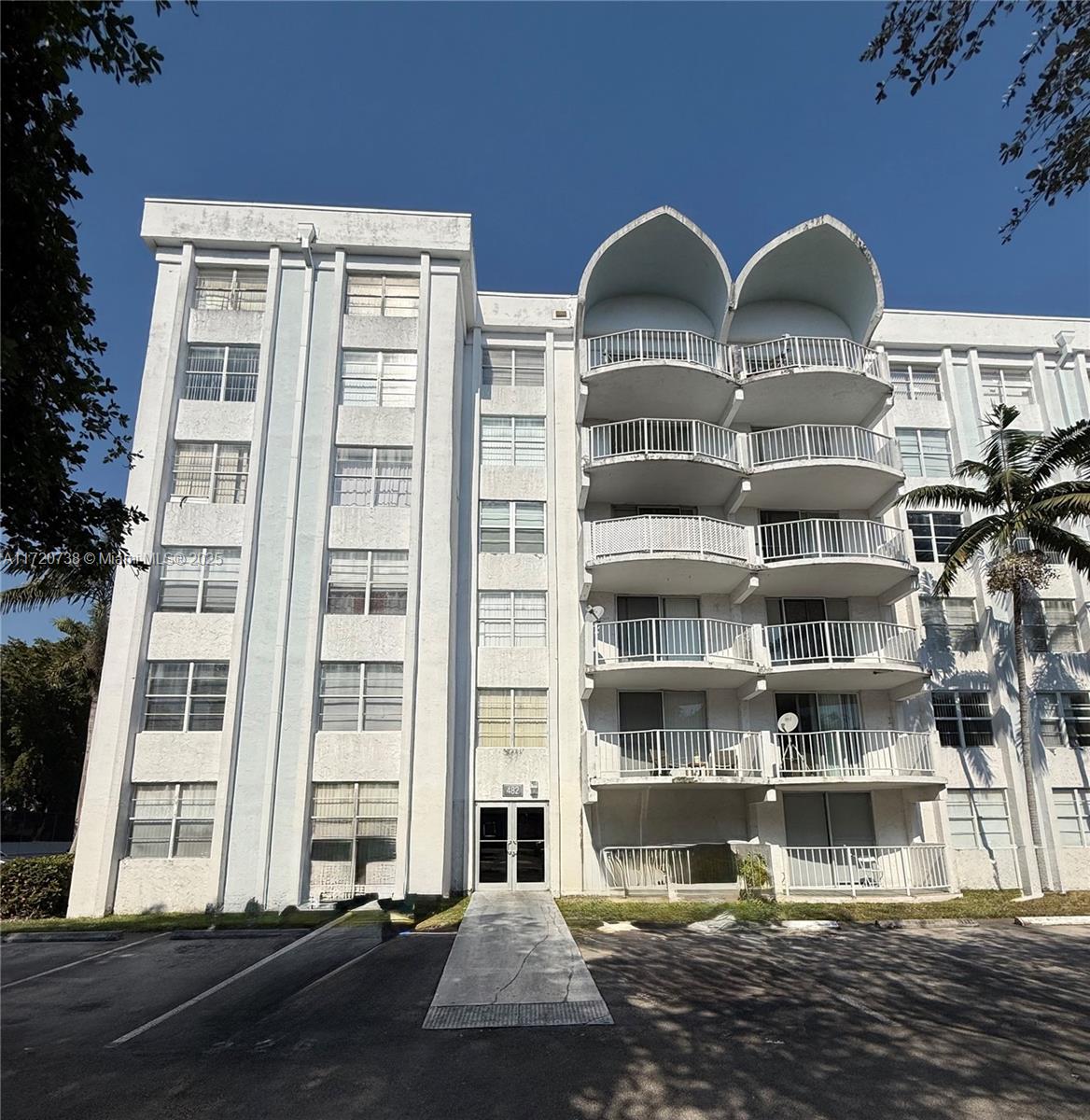 Rental Property at 482 Nw 165th St Rd A-307, Miami, Broward County, Florida - Bedrooms: 1 
Bathrooms: 1  - $1,600 MO.